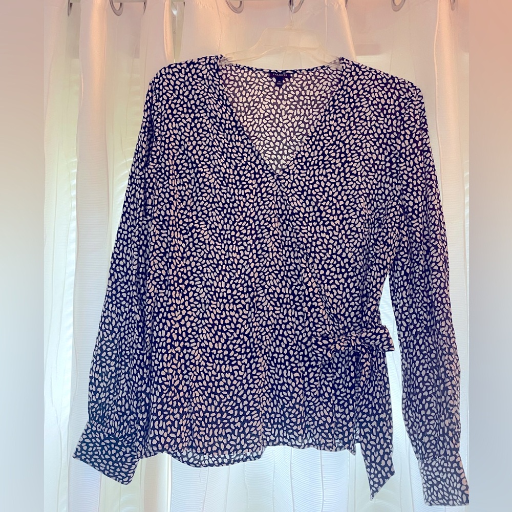 Talbots XL Wrap Top Black/White, Animal print, Long Sleeve Bowtie,Shirt V-neck